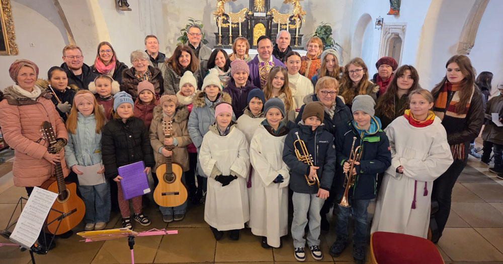 Familienmesse musikalisch gestaltet